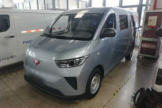 五菱汽车 五菱扬光 2024款 300km 舒适型客车版 75kW