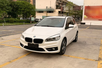 宝马2系旅行车 2016款 218i 运动设计套装