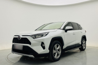 丰田 RAV4荣放 2021款 2.0L CVT两驱风尚PLUS版