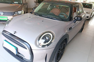 MINI 2022款 1.5T COOPER 艺术家 五门版