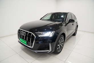 奥迪Q7 2022款 55 TFSI quattro S line运动型