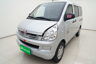 五菱汽车 五菱荣光S 2023款 1.5L 基本型 5/7座