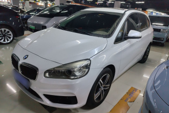 宝马2系旅行车 2016款 218i 运动设计套装