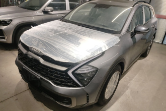 起亚 狮铂拓界 2023款 1.5T 两驱尊贵版