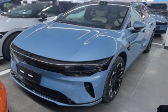 极氪007GT 2025款 四驱智驾版 75kWh