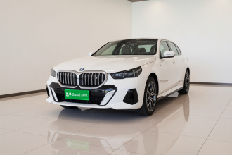 宝马i5 2025款 eDrive 35L M运动套装
