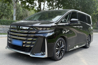 丰田 威尔法 2024款 皇冠 双擎 2.5L 至尊行政版