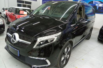 奔驰V级 2021款 V 260 尊贵版