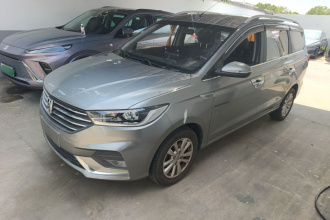 宝骏360 2019款 1.5L 手动精英型 国VI