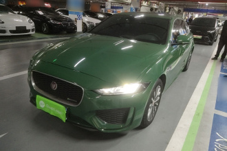 捷豹XEL 2021款 2.0T 200PS R-DYNAMIC 青春运动版