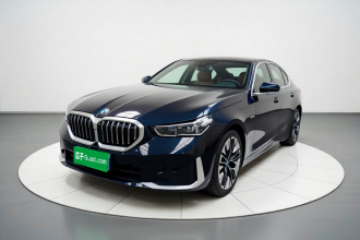 宝马5系 2024款 530Li 尊享型 豪华套装
