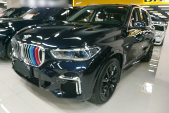 宝马X5 2022款 改款 xDrive 30Li 尊享型M运动套装