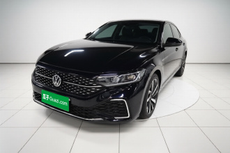 大众 帕萨特 2022款 330TSI 星空豪华版
