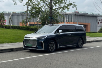 岚图汽车 岚图梦想家 2026款 PHEV 乾崑Max