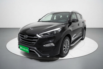 现代 途胜 2015款 1.6T 双离合两驱智能型