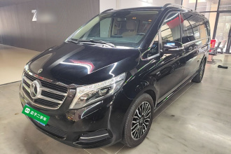奔驰V级 2017款 V 260 L 尊贵加长版