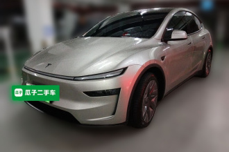 特斯拉 Model Y L 2025款 长续航全轮驱动版