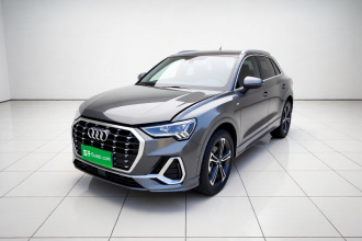 奥迪Q3 2022款 45 TFSI quattro 时尚动感型