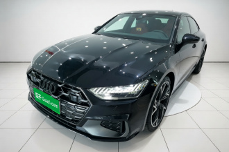 奥迪A7L 2024款 45 TFSI quattro 黑武士版