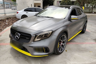 奔驰GLA AMG 2017款 改款 AMG GLA 45 4MATIC