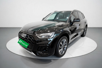 奥迪Q5L 2024款 40 TFSI 时尚动感型
