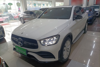 奔驰GLC轿跑 2021款 GLC 260 4MATIC 轿跑SUV