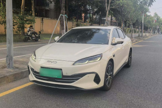 比亚迪 海豹06新能源 2025款 DM-i 智驾版 80KM尊贵型