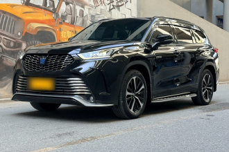 丰田 皇冠陆放 2021款 2.5L HEV四驱尊贵版