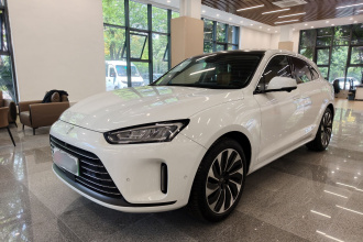 鸿蒙智行 问界M5 2022款 增程四驱至臻版