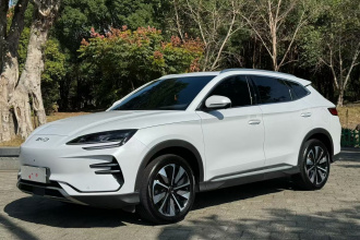 比亚迪 宋PLUS新能源 2024款 荣耀版 EV 520km 豪华型