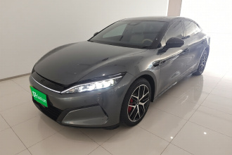 比亚迪 汉L 2025款 DM-p 四驱激光雷达旗舰型