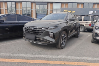 现代 2023款 途胜L 1.5T 自动两驱DLX豪华版