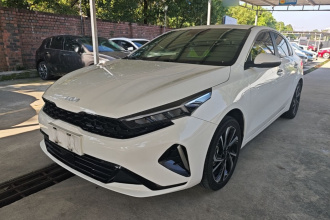 起亚K3 2023款 1.5L CVT尊贵版
