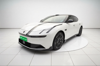 领克10 EM-P 2025款 120四驱Ultra