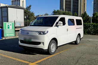 瑞驰汽车 瑞驰新能源EC75 2025款 客运 智行超充版 超越型Ⅰ 52.16kWh