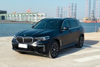 宝马X5 2022款 改款 xDrive 30Li M运动套装