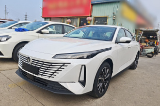 长安 逸动 2025款 蓝鲸 1.5T 500Bar尊贵型