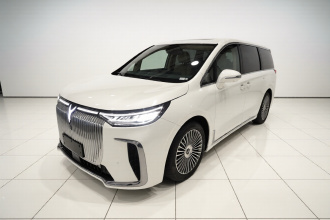 岚图汽车 岚图梦想家 2025款 PHEV 四驱尊贵鲲鹏版