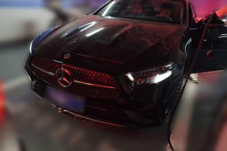 奔驰CLS 2023款 改款 CLS 300 动感型