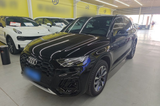 奥迪Q5L 2024款 40 TFSI 豪华动感型