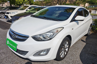 现代 朗动 2015款 1.6L 手动时尚型