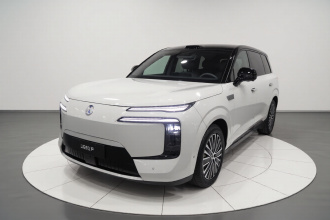 腾势N8L 2025款 尊荣型