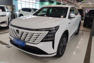 长安CS75 PLUS 2025款 第四代 1.5T 新蓝鲸 智慧尊享型