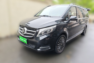 奔驰V级 2018款 V 260 L 尊贵加长版 国VI