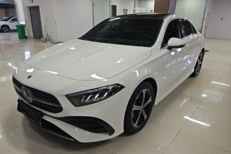 奔驰A级 2023款 A 200 L 时尚型