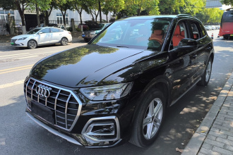 奥迪Q5L 2022款 40T 时尚致雅型