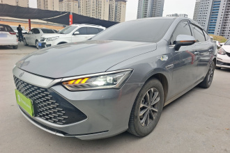 比亚迪 秦PLUS 2024款 荣耀版 DM-i 55KM领先型