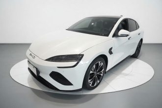 比亚迪 海豹 2022款 550km 标准续航后驱版尊贵型