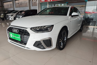 奥迪A4L 2022款 40 TFSI 豪华动感型