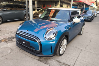 MINI 2022款 1.5T COOPER 经典派